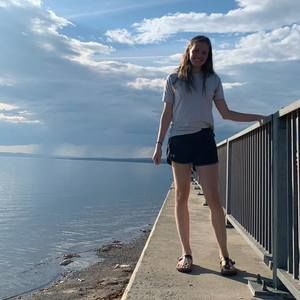 Meet your Posher, Élisabeth